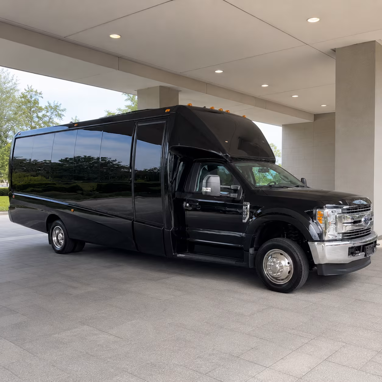 party bus transportation for pueblo area proms